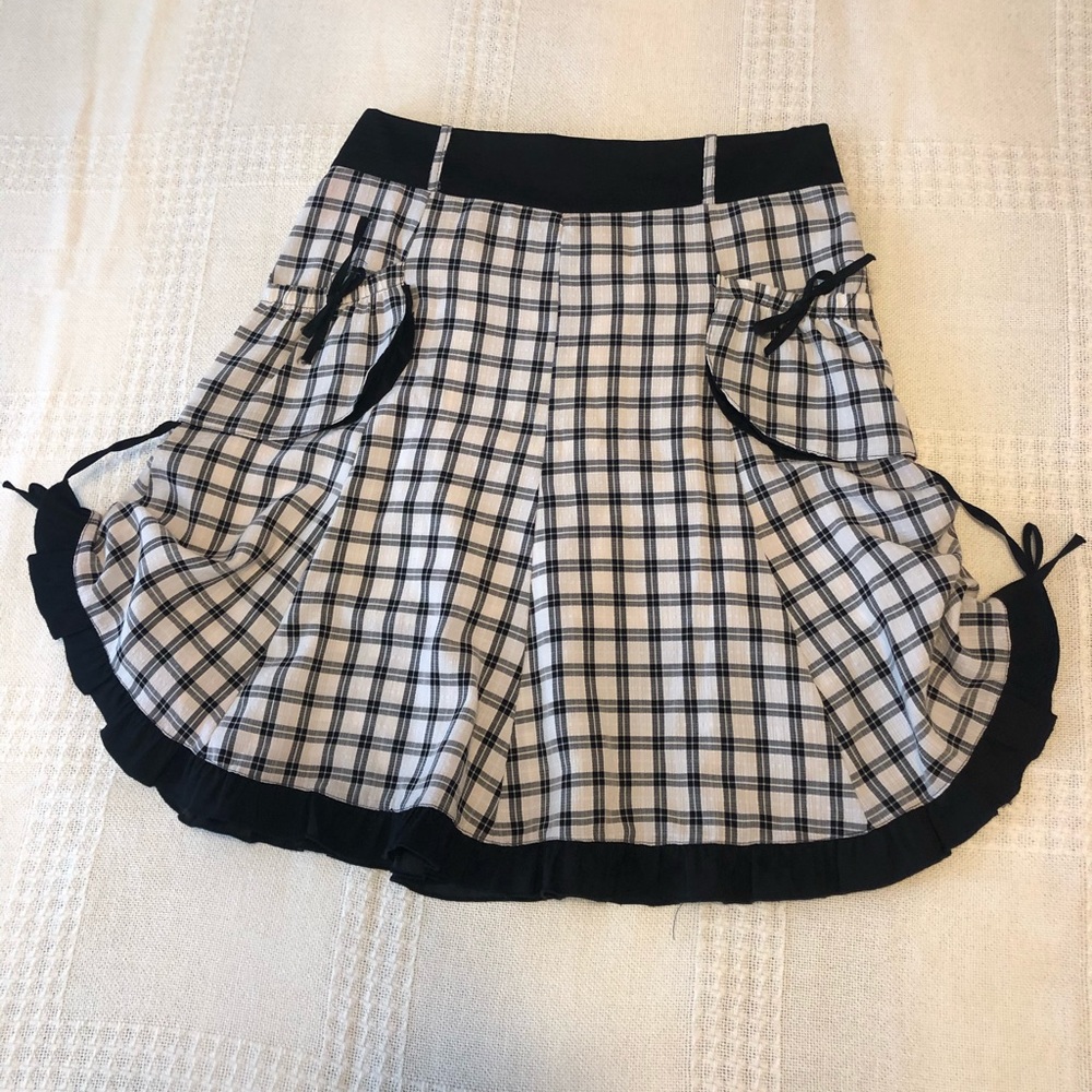 Beautiful women’s skirt! - Picture 8 of 11